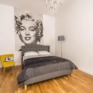 Marilyn W Kamienicy Wicherkiewiczow Apartament Poznań
