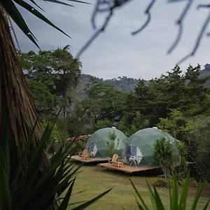 https://las-cupulas-at-earth-lodge.guatemalaantiguahotels.com